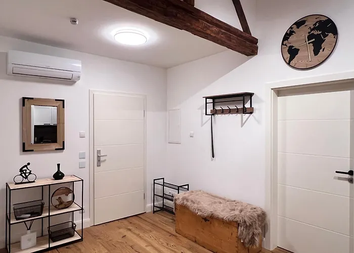 Rebenblick An Der Weinstrasse